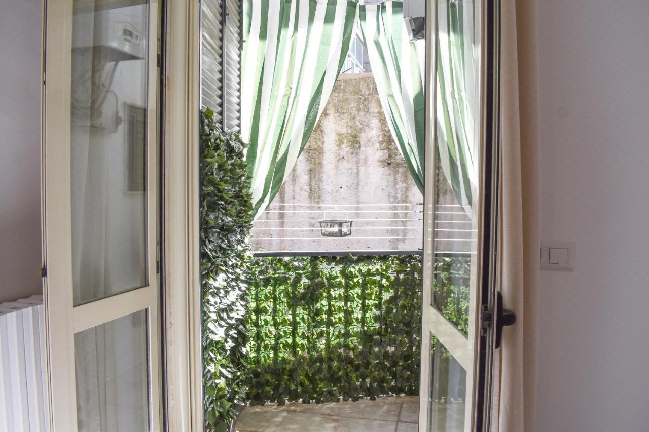 Your Home, In The Center Of Bari Extérieur photo