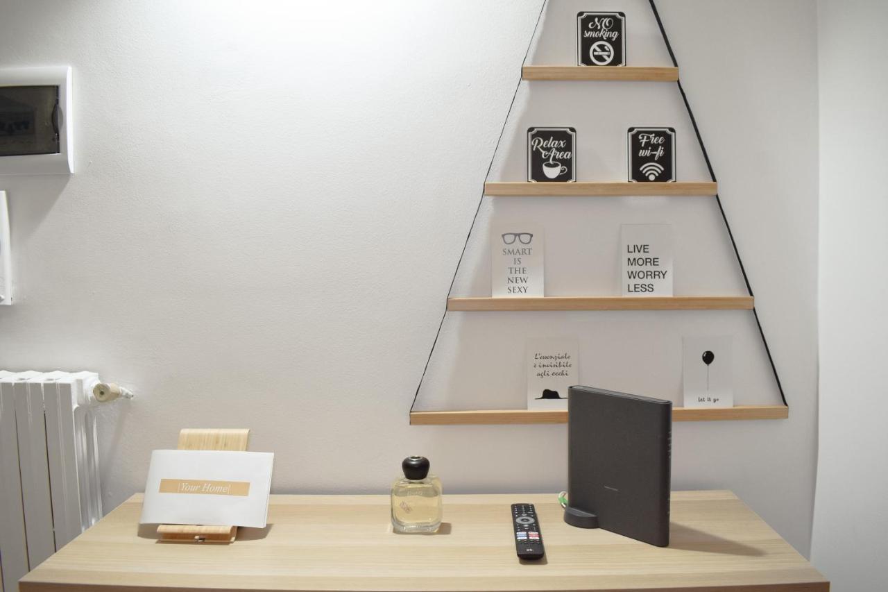 Your Home, In The Center Of Bari Extérieur photo